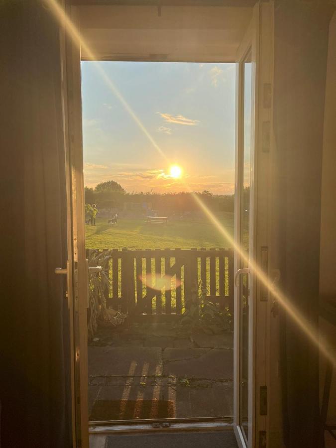 Park View Cottage Liversedge Экстерьер фото