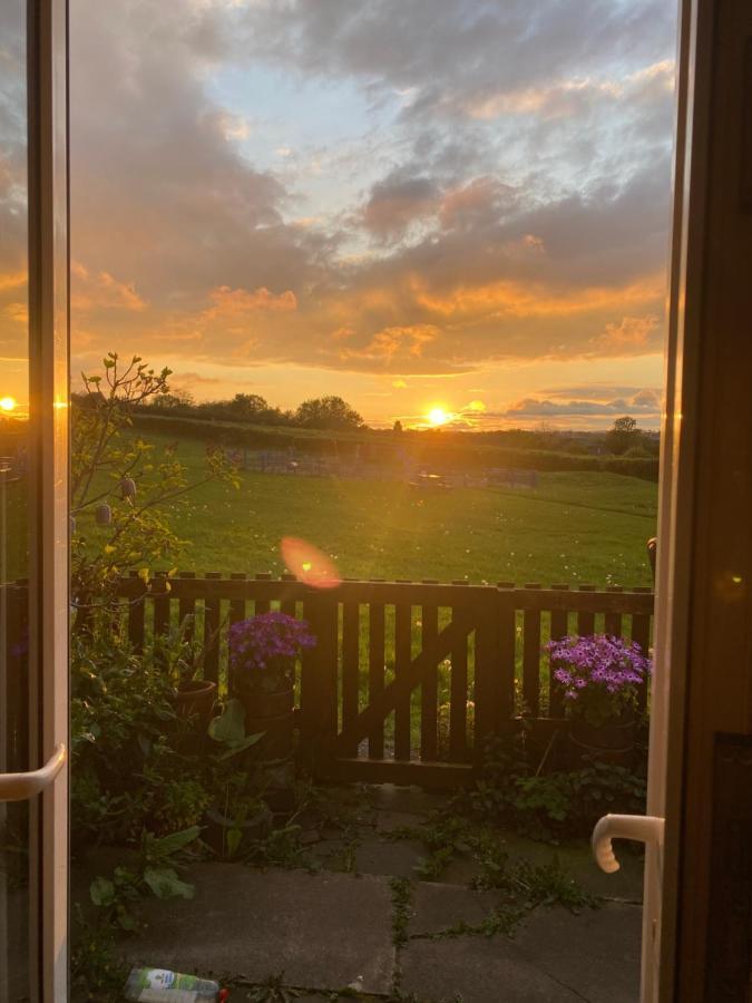 Park View Cottage Liversedge Экстерьер фото